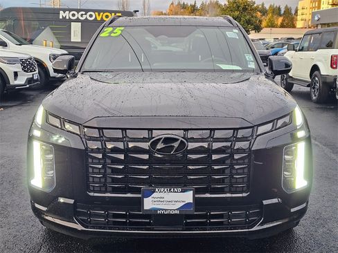 Used 2025 Hyundai Palisade Calligraphy image 2