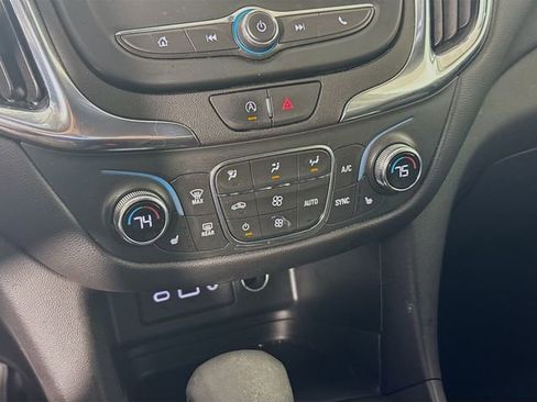 Used 2023 Chevrolet Equinox LT image 17
