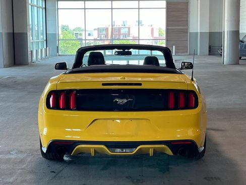 Used 2017 Ford Mustang Premium RWD image 9