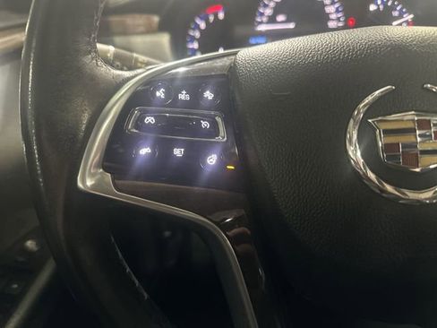 Used 2013 Cadillac XTS Luxury w/ Driver Awareness Package AWD/4WD image 34