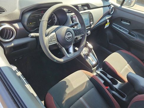 New 2025 Nissan Versa SR w/ Trunk Package image 4