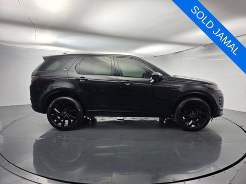 Used 2024 Land Rover Discovery Sport Dynamic SE AWD/4WD image 3