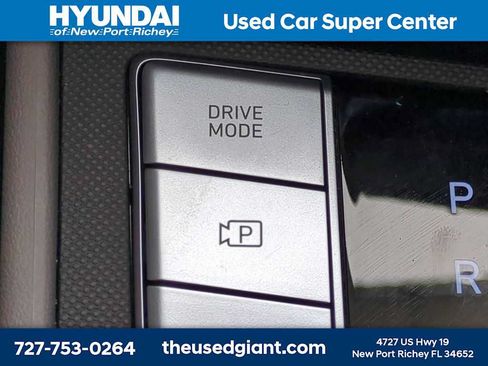 Used 2025 Hyundai Elantra SE FWD image 22