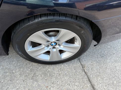 Used 2013 BMW 528i xDrive Sedan image 12