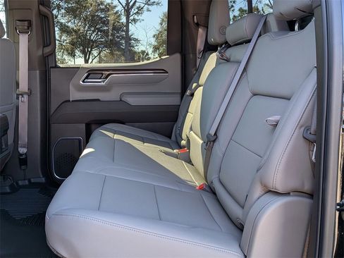 Used 2025 Chevrolet Silverado 1500 LT Trail Boss w/ LT Trail Boss Premium Package image 13