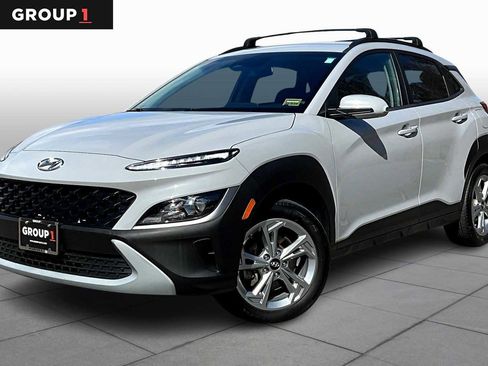 Used 2023 Hyundai Kona SEL image 1