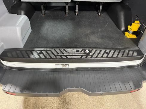 Used 2016 Ford Transit 350 XL image 19