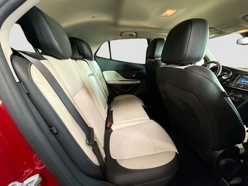 Used 2020 Buick Encore Preferred image 25