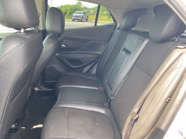 Used 2020 Buick Encore Preferred AWD/4WD image 18