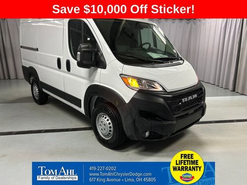 New 2025 RAM ProMaster 1500 w/ Convenience Group image 1