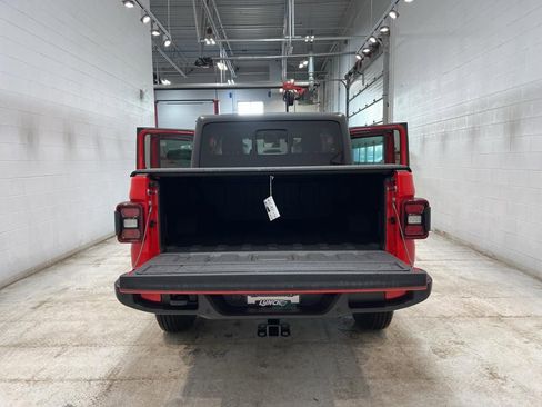 New 2024 Jeep Gladiator Sport image 38