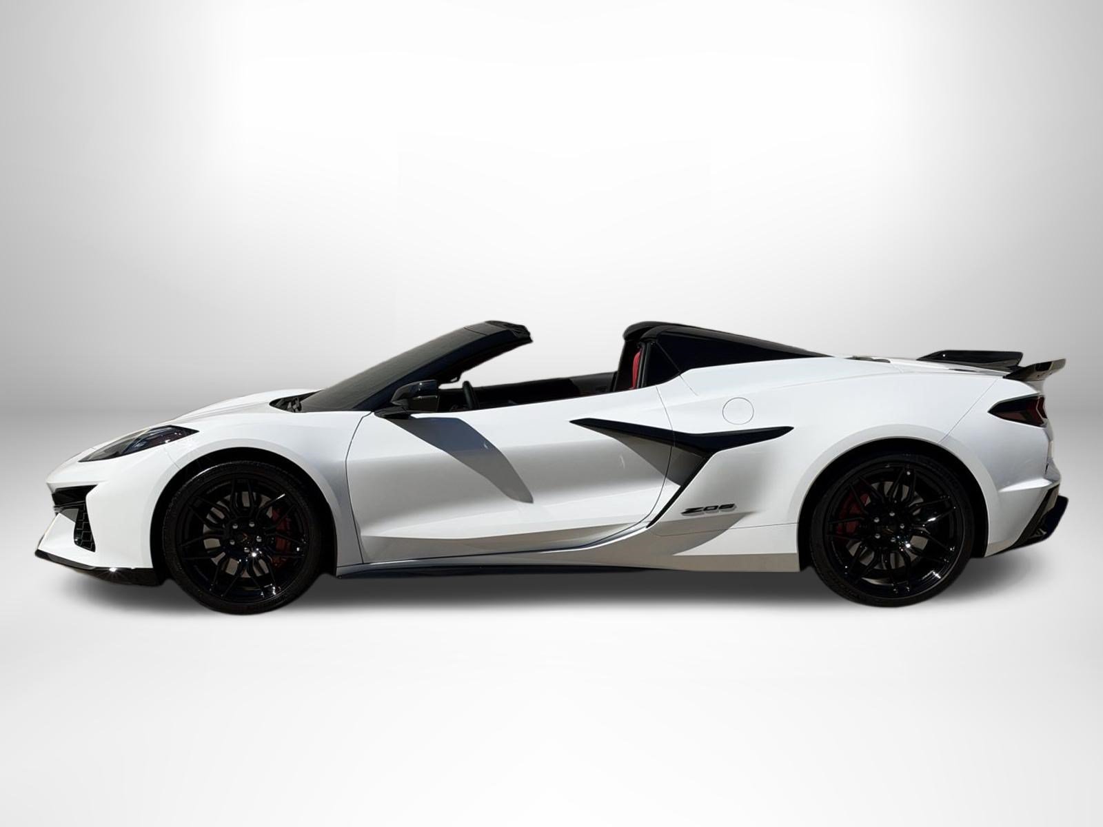 Used 2026 Chevrolet Corvette Z06 RWD image 7