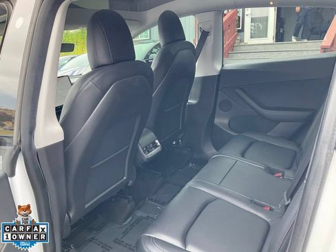 Used 2021 Tesla Model Y Long Range AWD/4WD image 26