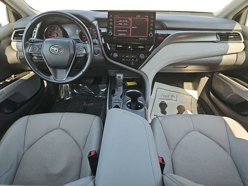 Used 2023 Toyota Camry XSE image 9