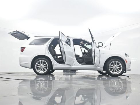 Used 2023 Dodge Durango R/T RWD image 37
