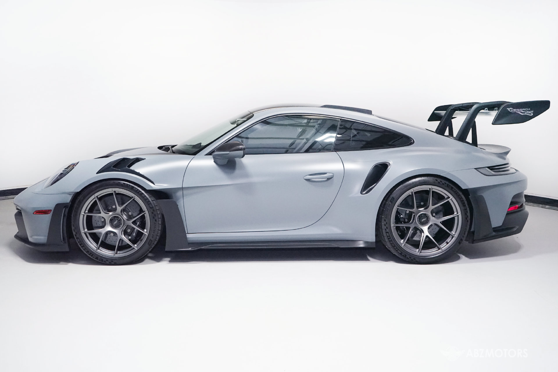 Used 2025 Porsche 911 GT3 RS RWD image 5