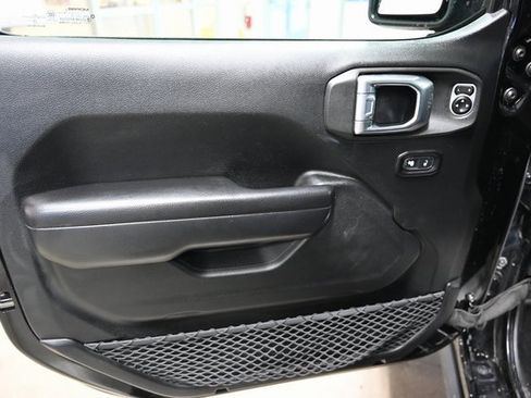 Used 2020 Jeep Wrangler Unlimited Sport image 25