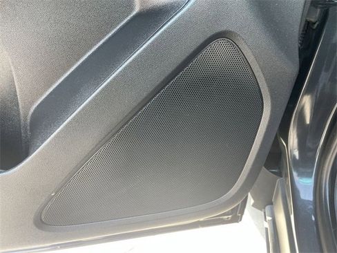 Used 2022 Chevrolet Equinox LS image 23