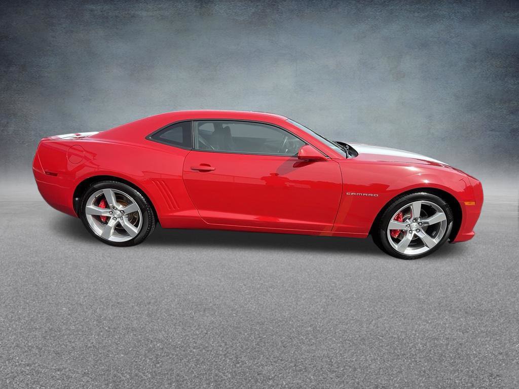 Used 2010 Chevrolet Camaro SS w/ RS Package RWD image 8