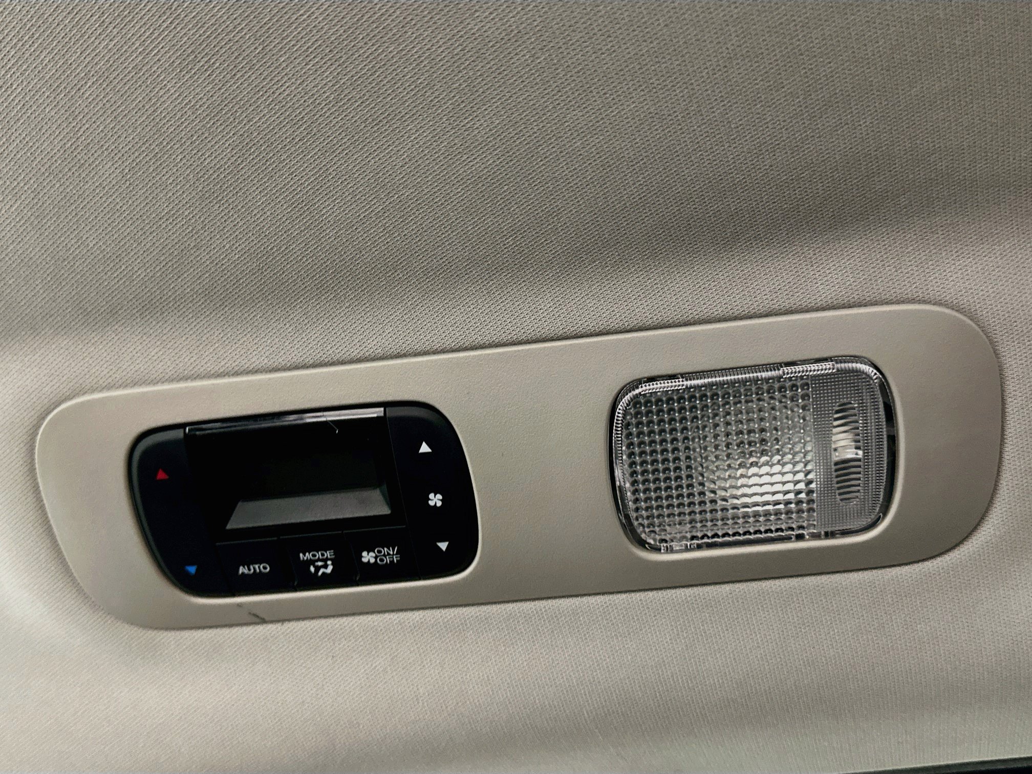 Used 2025 Honda Odyssey EX-L image 27