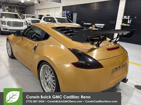 Used 2011 Nissan 370Z Coupe image 6