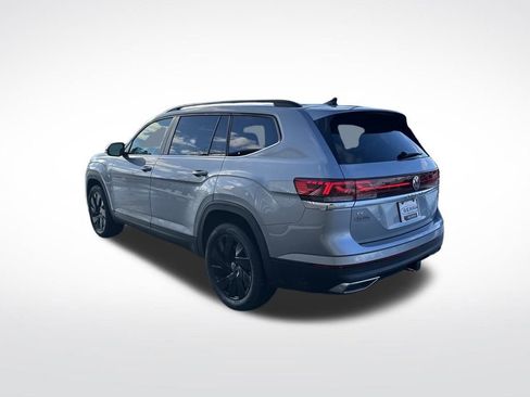 New 2026 Volkswagen Atlas SE image 3