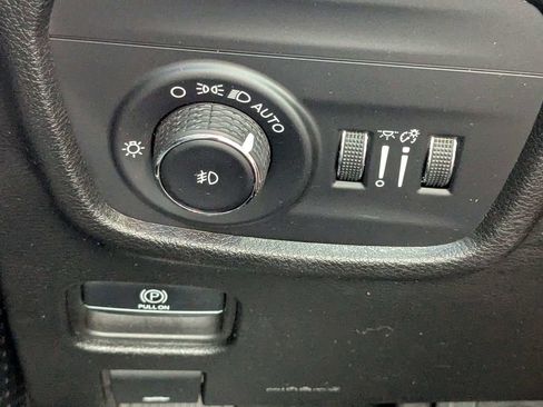 Used 2022 Jeep Grand Cherokee L Limited AWD/4WD image 26