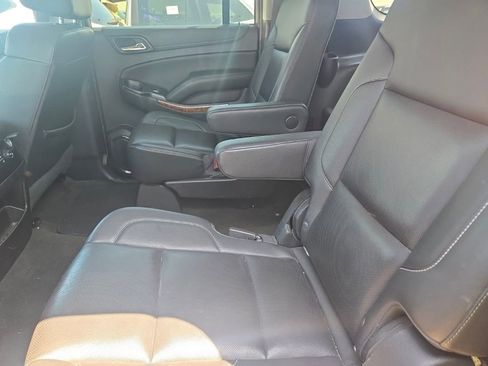 Used 2017 Chevrolet Suburban Premier AWD/4WD image 12