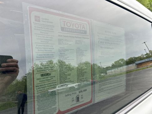 Certified 2025 Toyota Sienna Platinum AWD/4WD image 25