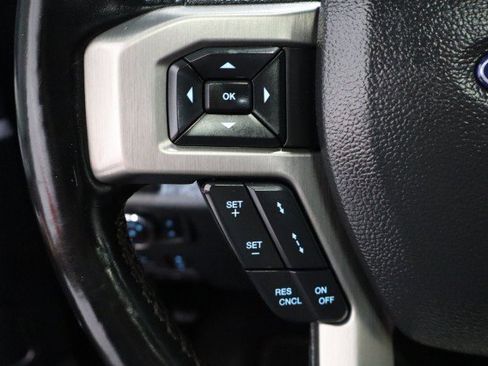 Used 2022 Ford F250 Platinum w/ FX4 Off-Road Package AWD/4WD image 41