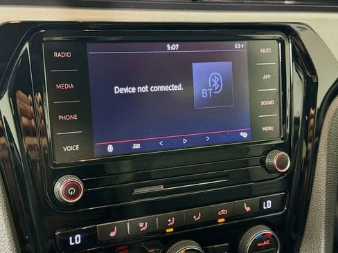 Used 2022 Volkswagen Passat 2.0T SE image 14