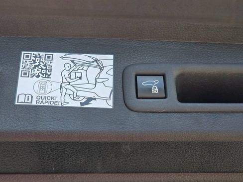 Used 2021 Toyota Sienna XLE FWD image 39