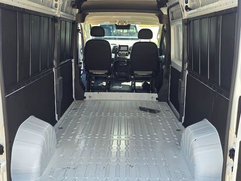 Used 2026 RAM ProMaster 2500 w/ Convenience Group FWD image 17
