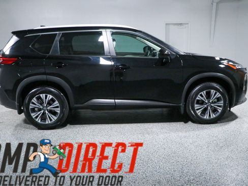 Used 2023 Nissan Rogue SV w/ SV Premium B Package FWD image 6