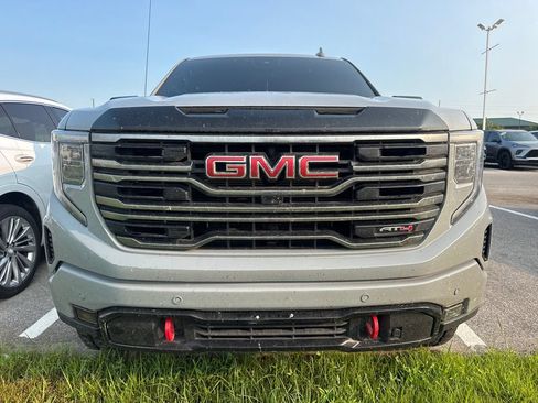 Used 2025 GMC Sierra 1500 AT4 w/ AT4 Premium Package AWD/4WD image 2