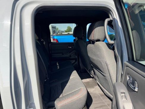 Used 2023 Nissan Frontier PRO-4X w/ Pro Convenience Package AWD/4WD image 12