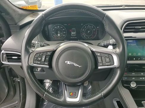 Used 2019 Jaguar F-PACE S image 16