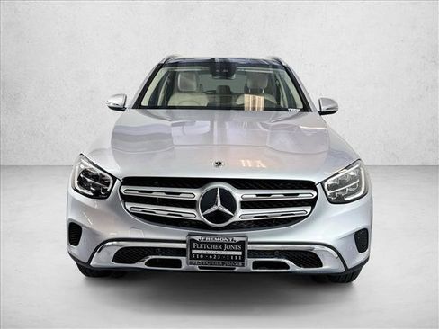 Used 2022 Mercedes-Benz GLC 300 image 2