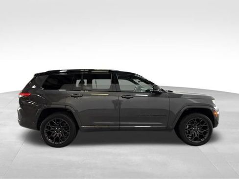 Used 2025 Jeep Grand Cherokee L Summit AWD/4WD image 7