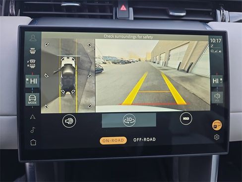 Used 2025 Land Rover Discovery Sport S image 23