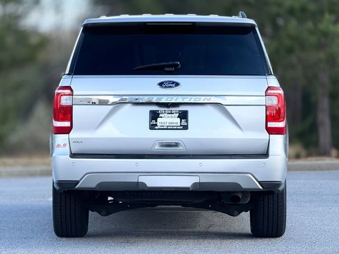Used 2019 Ford Expedition XLT w/ Equipment Group 202A image 5