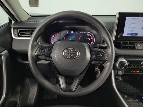 Used 2024 Toyota RAV4 LE image 21