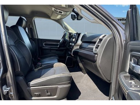 Used 2024 RAM 2500 Laramie AWD/4WD image 21