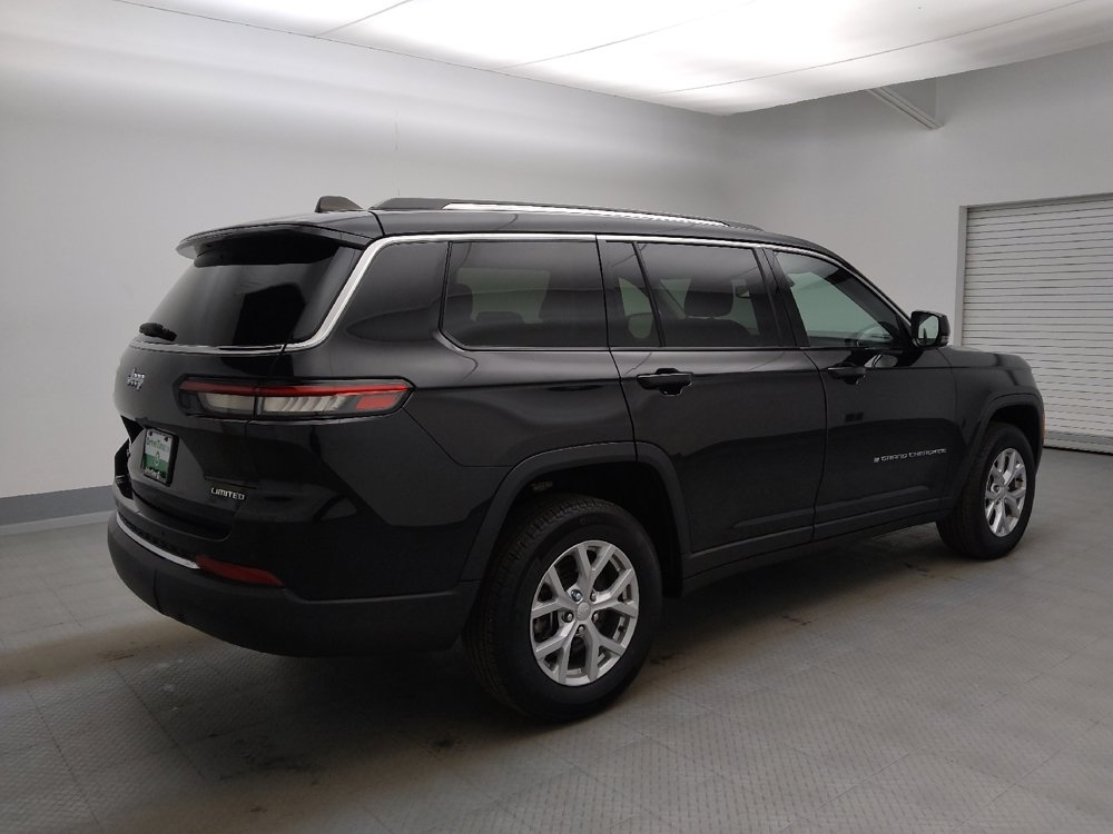 Used 2023 Jeep Grand Cherokee L Limited AWD/4WD image 10