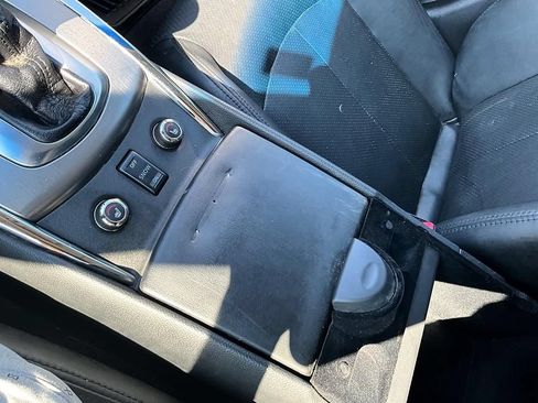 Used 2015 INFINITI Q40 AWD w/ Moonroof Package image 28