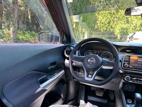 Certified 2020 Nissan Kicks SV FWD image 22