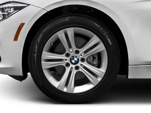 Used 2018 BMW 330i Sedan RWD image 14
