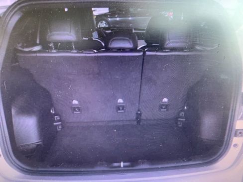 Used 2024 Jeep Compass Latitude image 11