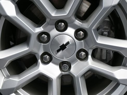 Used 2023 Chevrolet Silverado 1500 RST image 31