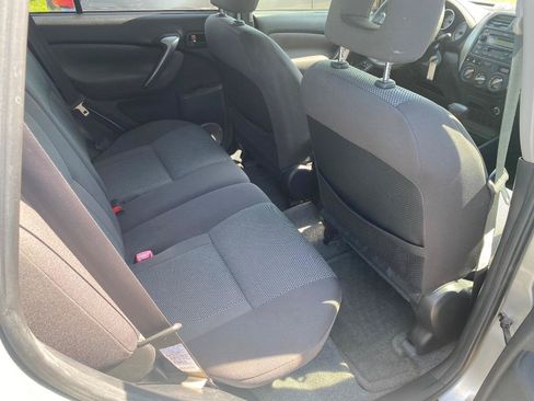 Used 2005 Toyota RAV4 2WD image 20